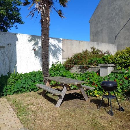 Superbe studio, avec cuisine et espace extérieur Plouguerneau Esterno foto